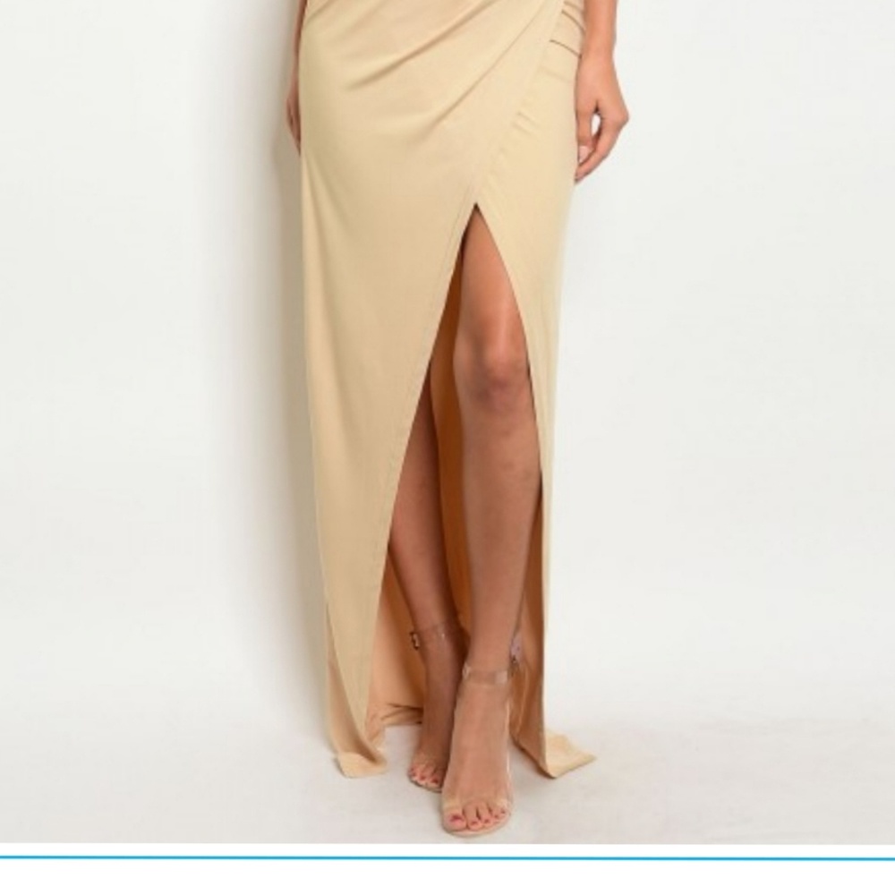 💋NUDE ELEGANT DRESS 💋 - Picture 5 of 5